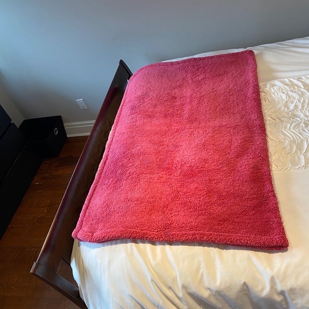 Pink Fuzzy Blanket - Picture 2 of 4